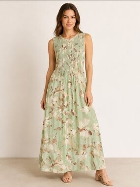 Calvin Klein Floral Smocked Maxi Dress Sage Green Size 2 Wedding Guest Dress
